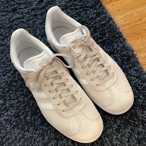 Adidas Gazelle US 7 Perforated Grey Leather